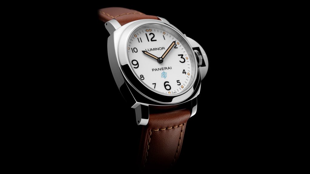 Replique Panerai Luminor Base Logo